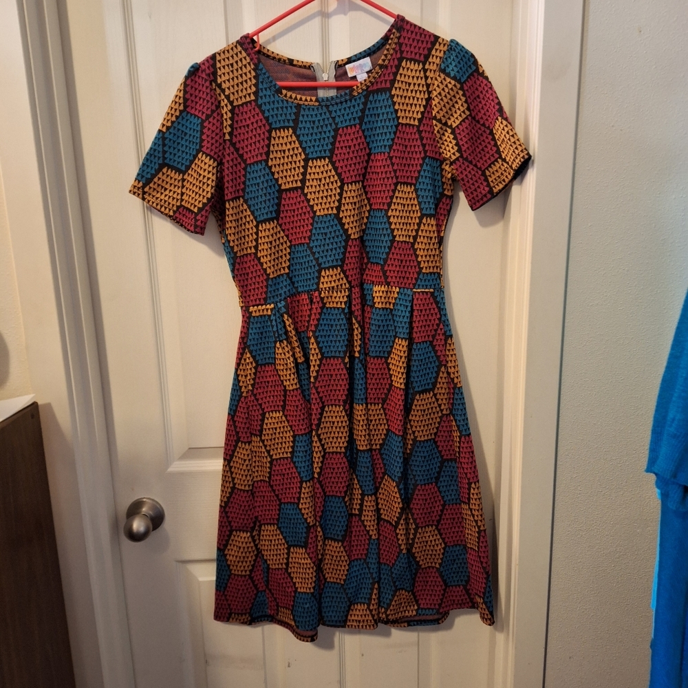 👗 LuLaRoe Large Geometric Design Dress Zipper Back - Amelia